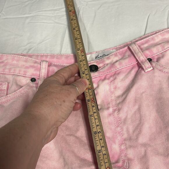 KanCan Pink Shorts Denim Raw Frayed Hem Pockets Womens Size XL Faded Barbiecore - Picture 6 of 10
